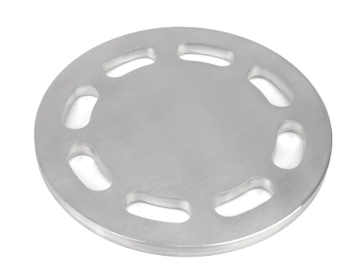Copertura a piastra da 10 mm con fori